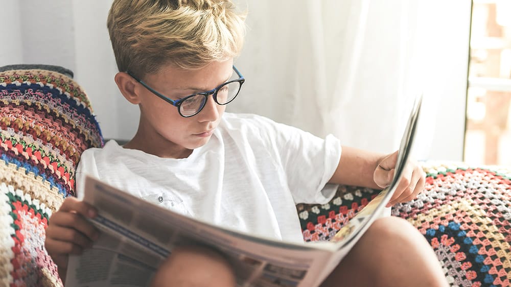 Analogowy lifestyle – styl życia, który pokochały Zetki. Jak żyć bardziej analogowo? Mniej telefona?