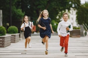 Rabaty za świadectwo w 2026 roku? Wiemy, gdzie kupisz taniej za oceny!