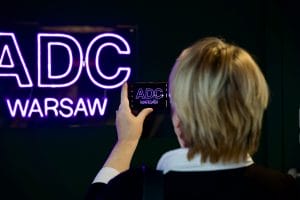 W Accessibility Discovery Centre dowiesz się, jak tworzyć technologie dostępne dla wszystkich!
